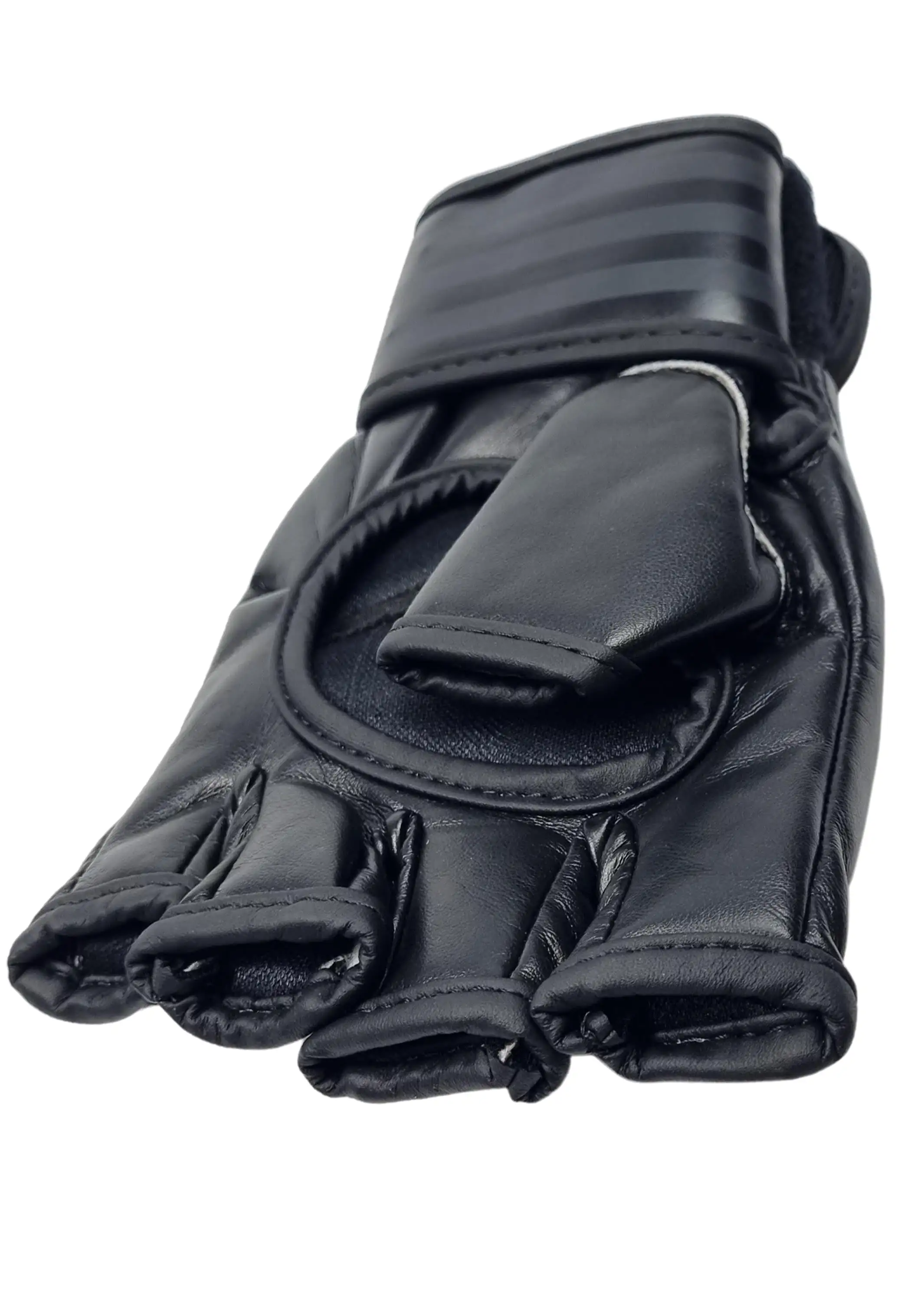 Adidas Training Mitts Black/Silver <br> ADICSG07-BS