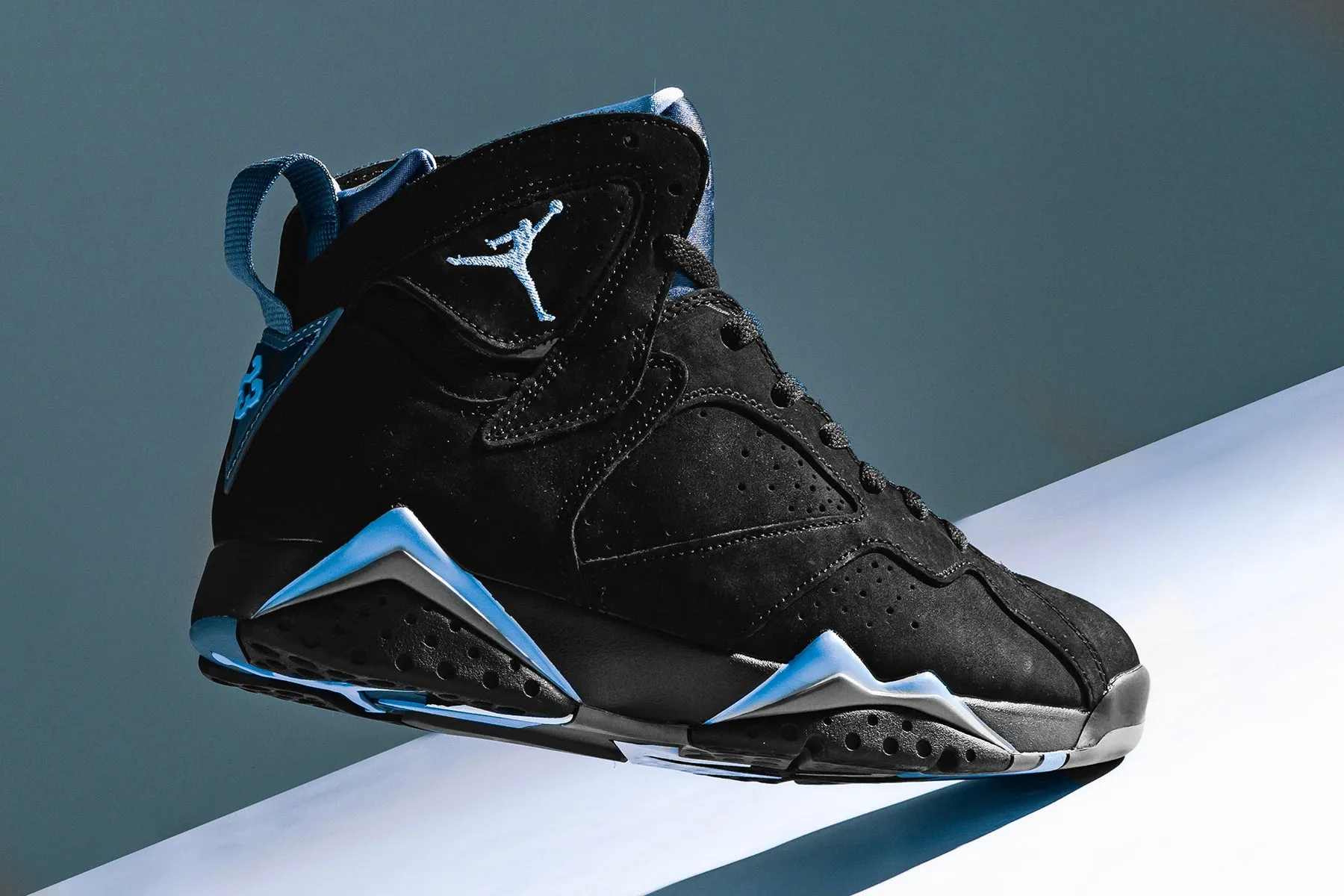 Air Jordan 7 Retro - Black/Chambray/Light Graphite