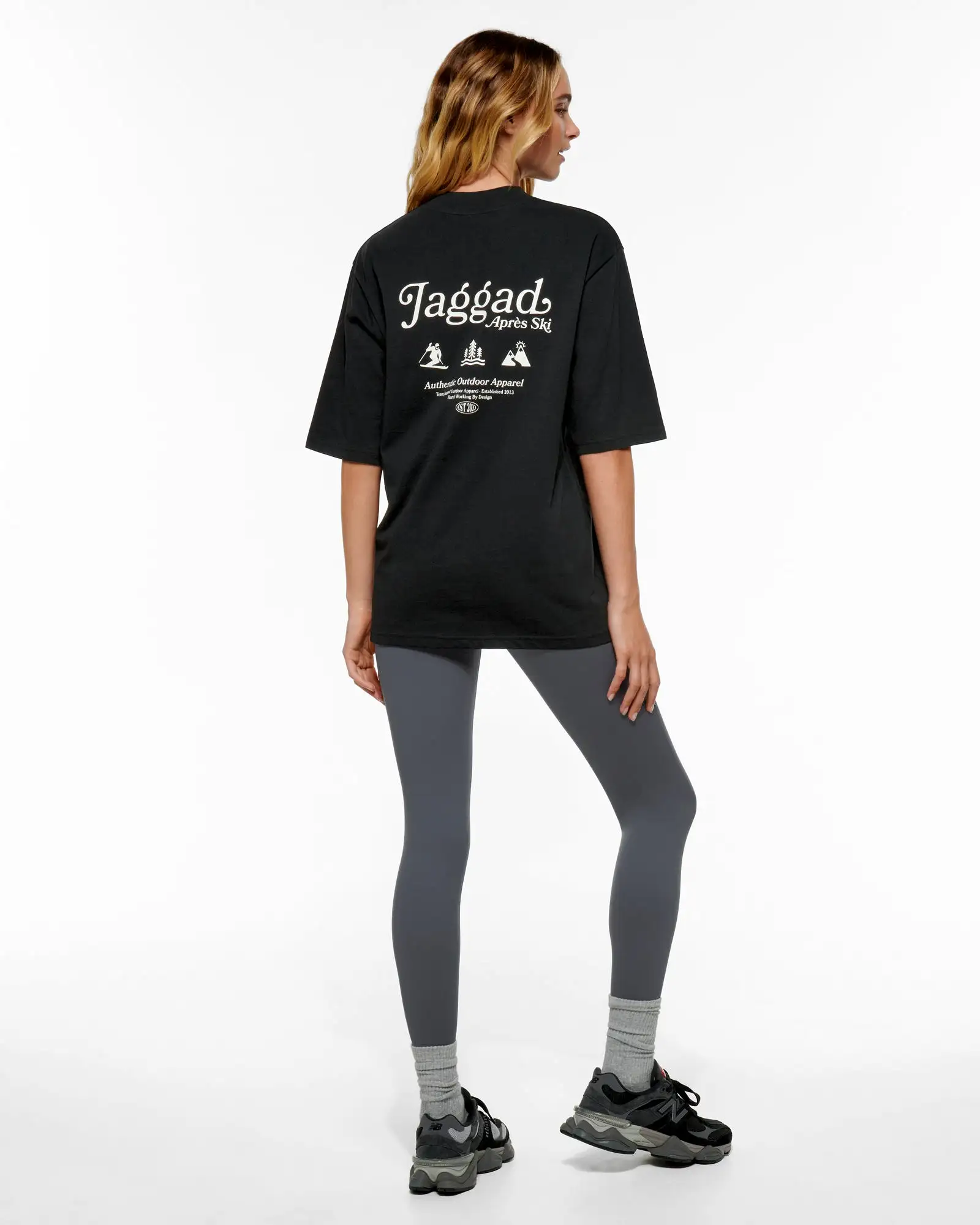 MOUNT RIDGE SIGNATURE TEE BLACK