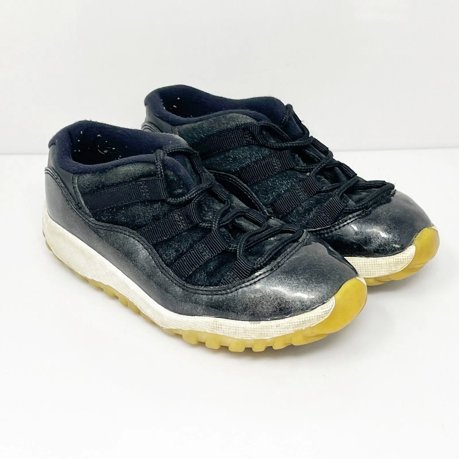 Nike Boys Air Jordan 11 Low 505836-010 Black Basketball Shoes Sneakers Size 10C