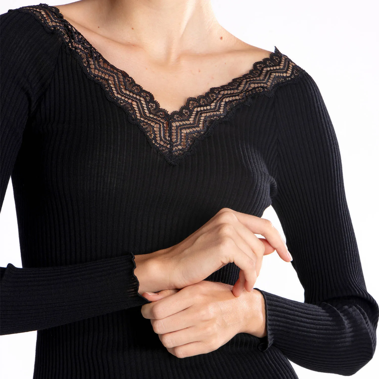 Oscalito  |Casual Style Wool Silk Long Sleeves Lace Elegant Style